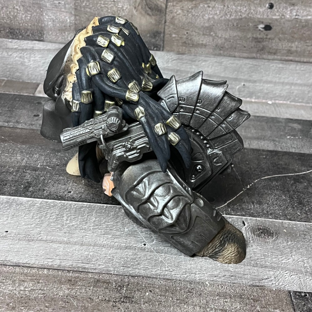 Diamond Select Toys Predator Vinyl Bust Bank 2015 Fox Sci-Fi Collectible Masked - Picture 5 of 8